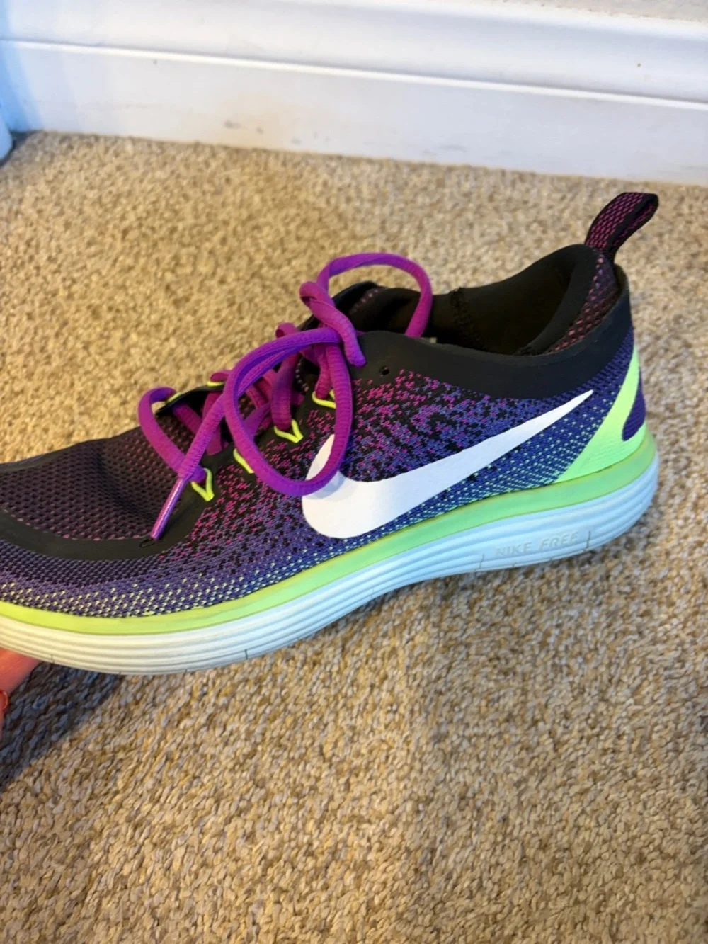 Nike FREE Running Sneaker, 8